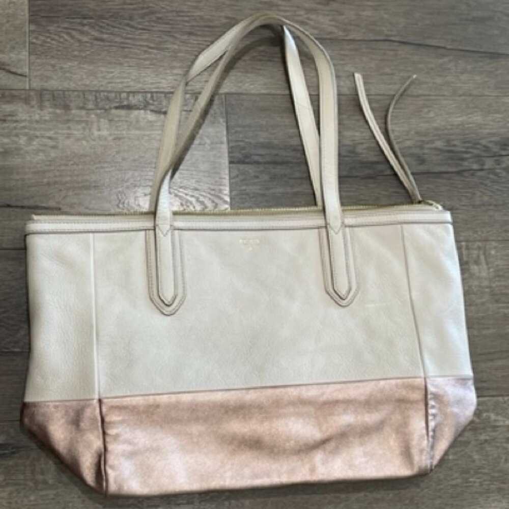 Fossil Leather Purse/Bag